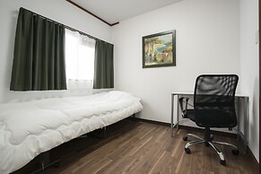 Tsubaki House