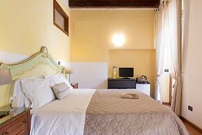 Veronetta House