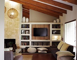 Sandalwood Lodge