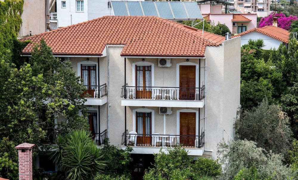 Oasis Apartments