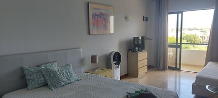 Jeannies Oura Estrela Apartamentos