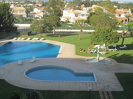 Jeannies Oura Estrela Apartamentos