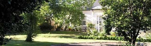 Camellia Cottage Bed & Breakfast
