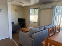 Woodmans Hill Motel