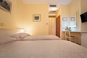 Hotel Peristil