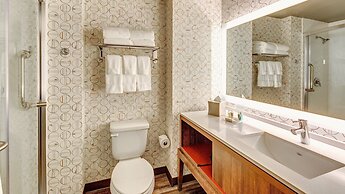 Holiday Inn & Suites Bellingham by IHG