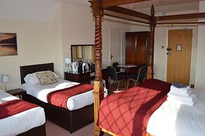Hunters Lodge Hotel
