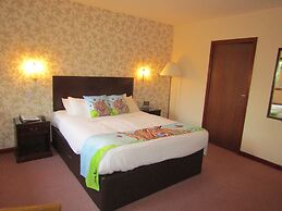 Hunters Lodge Hotel