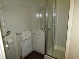 Hunters Lodge Hotel