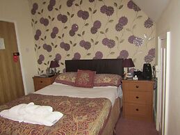 Hunters Lodge Hotel
