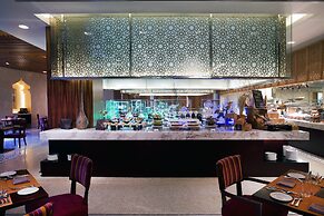 Bab Al Qasr Hotel