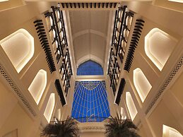 Bab Al Qasr Hotel