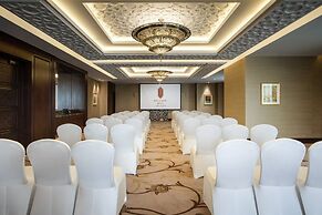 Bab Al Qasr Hotel