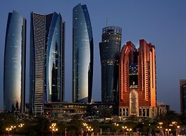 Bab Al Qasr Hotel