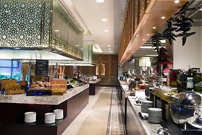 Bab Al Qasr Hotel