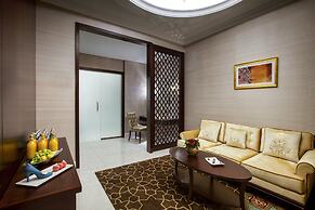 Bab Al Qasr Hotel