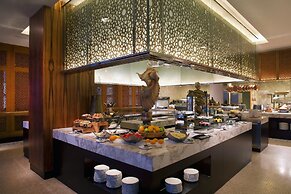 Bab Al Qasr Hotel