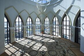 Bab Al Qasr Hotel