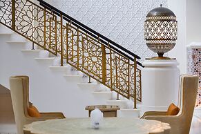 Bab Al Qasr Hotel