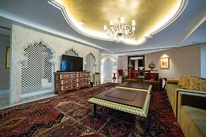 Bab Al Qasr Hotel