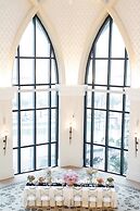 Bab Al Qasr Hotel