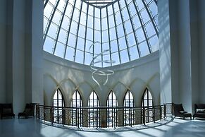 Bab Al Qasr Hotel