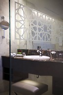 Bab Al Qasr Hotel