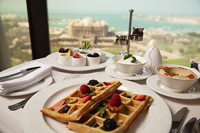 Bab Al Qasr Hotel