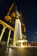 Bab Al Qasr Hotel