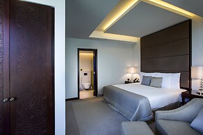 Bab Al Qasr Hotel