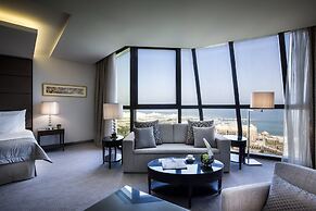 Bab Al Qasr Hotel