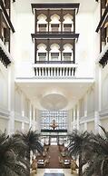 Bab Al Qasr Hotel
