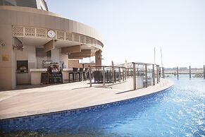Bab Al Qasr Hotel