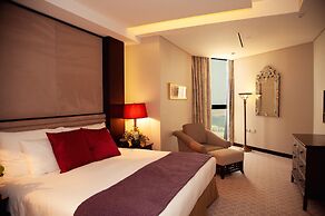 Bab Al Qasr Hotel