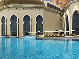 Bab Al Qasr Hotel