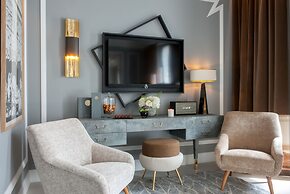 Nolinski Paris - Evok Collection