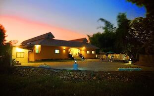 Nok Resort & Hotel