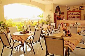 Nok Resort & Hotel