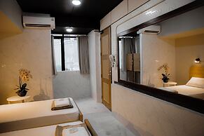 Metro Pratunam Boutique Hotel