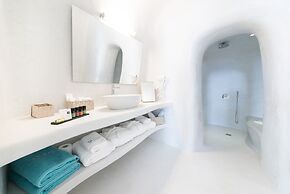 Maregio Suites