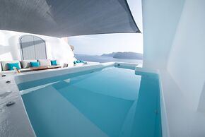 Maregio Suites