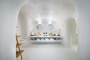 Maregio Suites