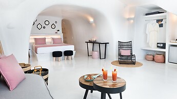Maregio Suites