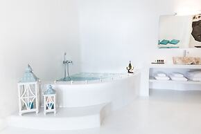 Maregio Suites