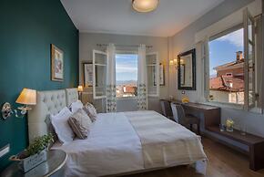 Leto Nuevo Hotel