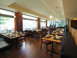 Hotel Holiday