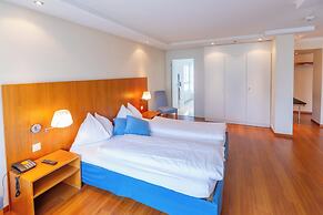 Hotel Holiday
