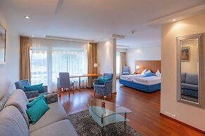Hotel Holiday