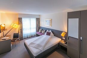 Hotel Holiday
