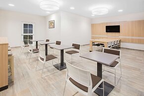Microtel Inn & Suites by Wyndham Cuauhtemoc Campos Menonitas